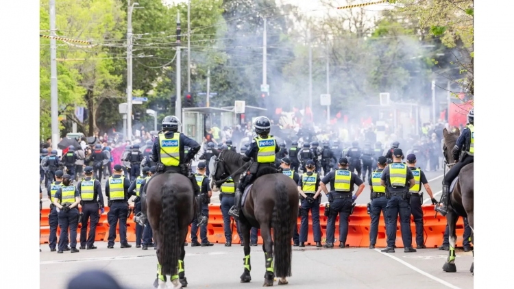 Tuần hành phản đối người nhập cư và chống phân biệt chủng tộc tại Australia