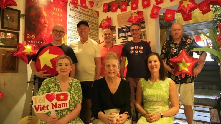 Mục tiêu 25 triệu lượt khách du lịch quốc tế liệu có khả thi?