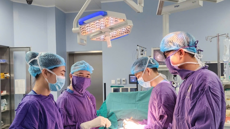 Tìm lại giới tính thật cho bệnh nhân 