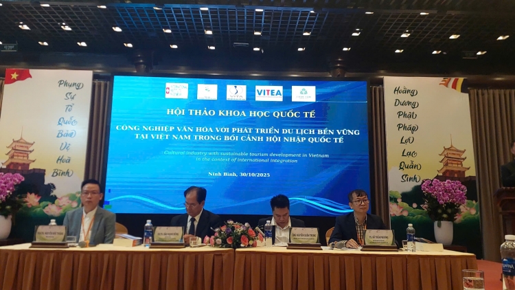 Công nghiệp văn hóa với phát triển du lịch bền vững tại Việt Nam trong bối cảnh hội nhập quốc tế