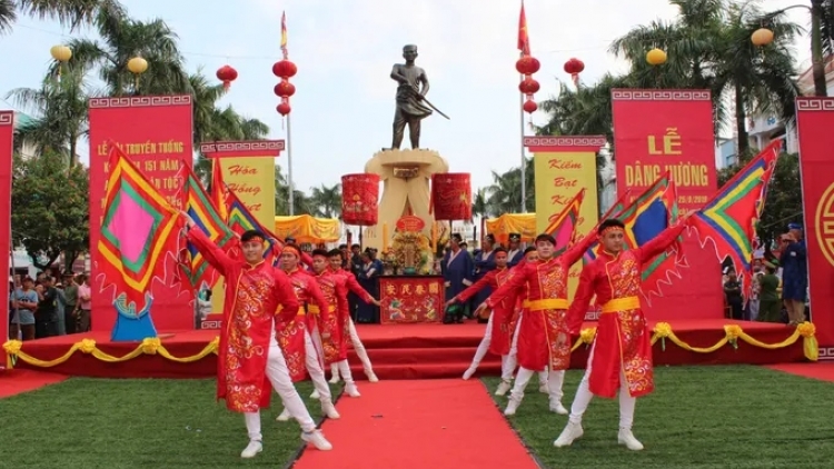 Theo dòng thời sự chiều 18/10/2025