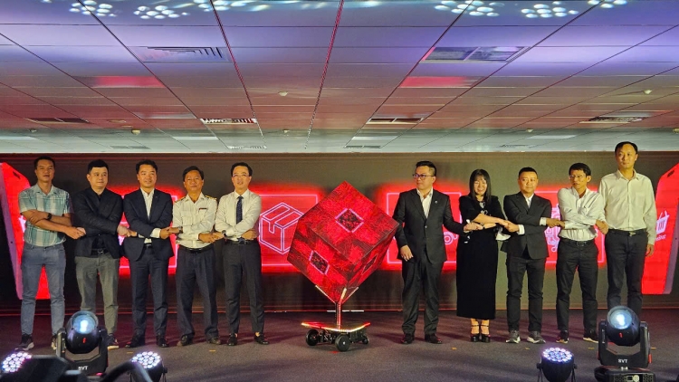 Tiệm tạp hóa Việt vào kỷ nguyên số với nền tảng OneShop