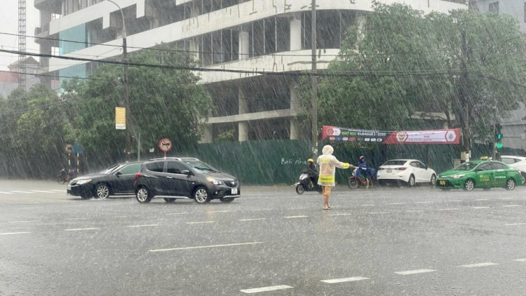 Thời tiết ngày 22/10: Mưa lớn từ Hà Tĩnh đến Quảng Ngãi