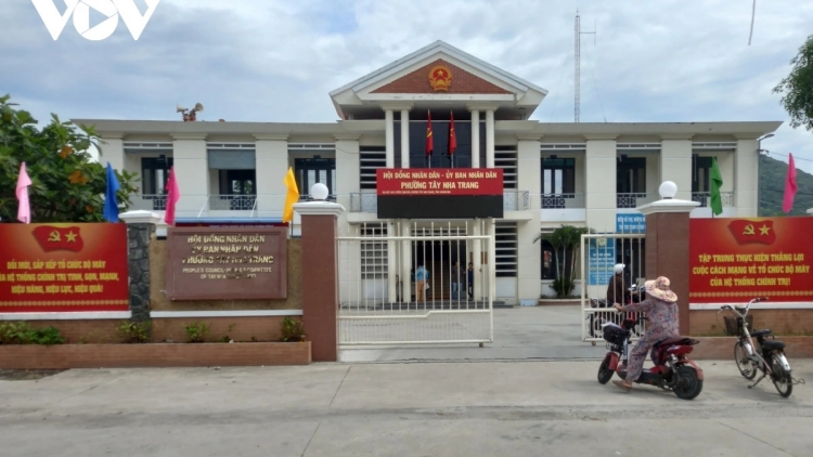 Chính quyền 2 cấp tại Khánh Hòa: quá tải ở phường đông dân, kỳ vọng từ KPI cán bộ (02/10/2025)