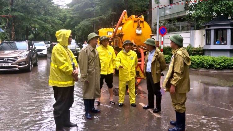 Nhiều tỉnh thành chủ động ứng phó với mưa lớn, ngập úng do hoàn lưu bão số 11  (07/10/2025)