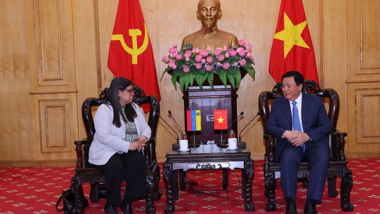 Việt Nam-Venezuela thúc đẩy hợp tác đào tạo, bồi dưỡng cán bộ