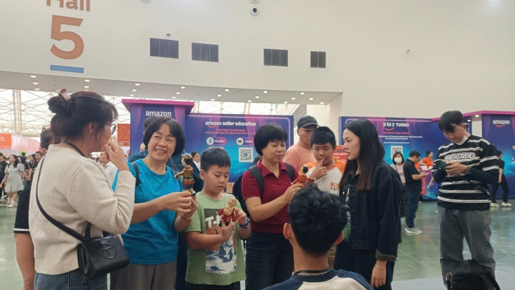 Hội chợ Mùa Thu lần thứ nhất: Điểm hẹn của nghệ thuật truyền thống