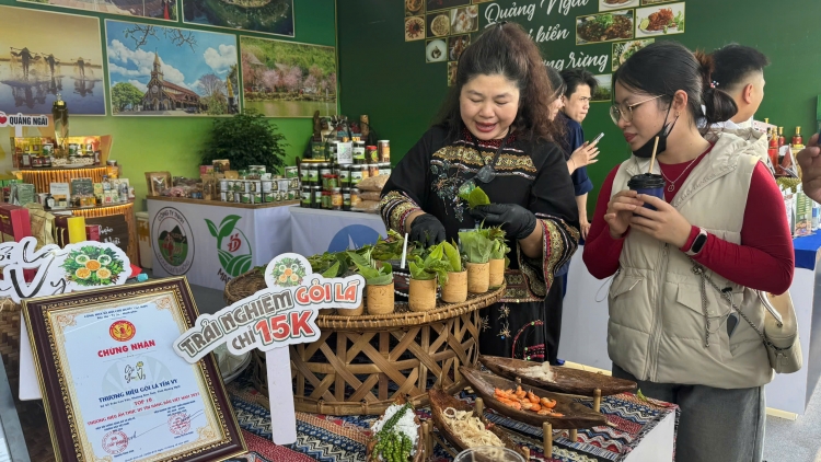 “Hội chợ Mùa Thu lần thứ nhất 2025”: Nét đẹp ẩm thực 3 miền