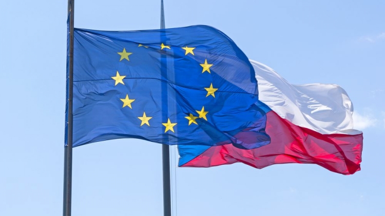 Séc và Slovakia có kế hoạch sử dụng hàng tỷ đô la từ chương trình SAFE để hiện đại hóa quân đội