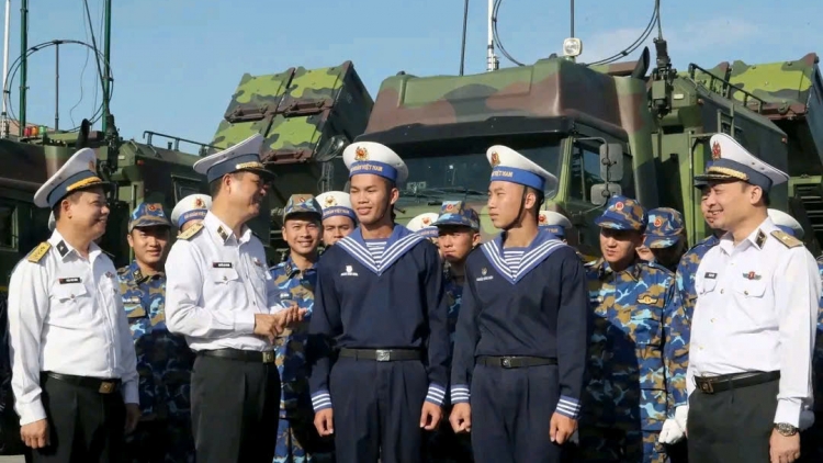 Tuổi trẻ Hải quân: Xung kích - Sáng tạo - Bảo vệ vững chắc chủ quyền biển, đảo của Tổ quốc