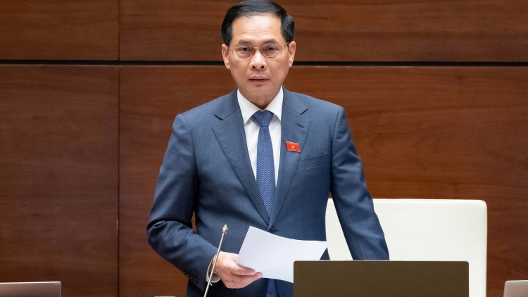 Bổ sung cơ chế kiểm soát trước khi livestream quảng cáo sản phẩm ảnh hưởng tới sức khỏe