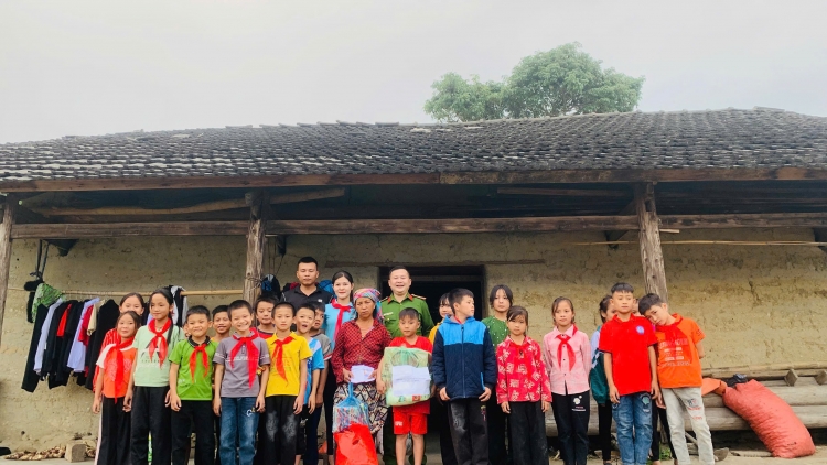 Cô giáo của bản làng (29+30/11/2025)