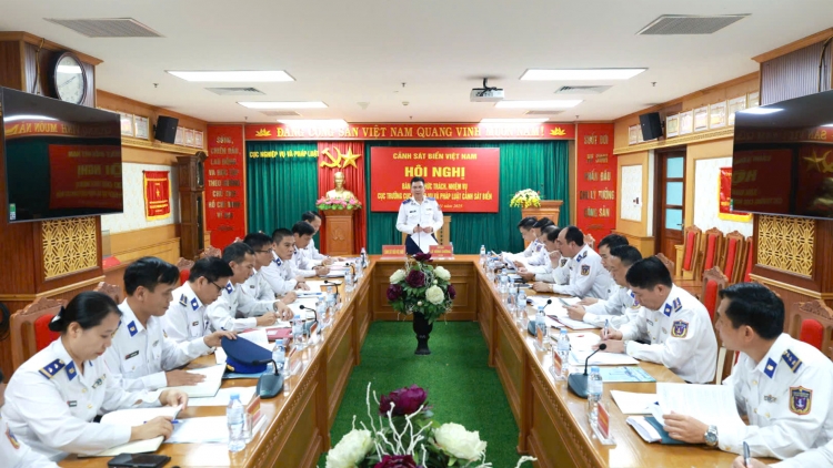 Bàn giao chức trách, nhiệm vụ Cục trưởng Cục Nghiệp vụ và Pháp luật Cảnh sát biển