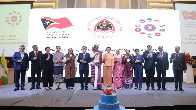 Lễ kỷ niệm 50 năm Ngày Độc lập và chào mừng Timor-Leste trở thành thành viên thứ 11 của ASEAN