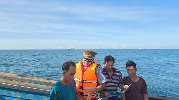Kiểm ngư số 3 siết chặt tuần tra, xử lý nghiêm vi phạm IUU trên biển miền Trung