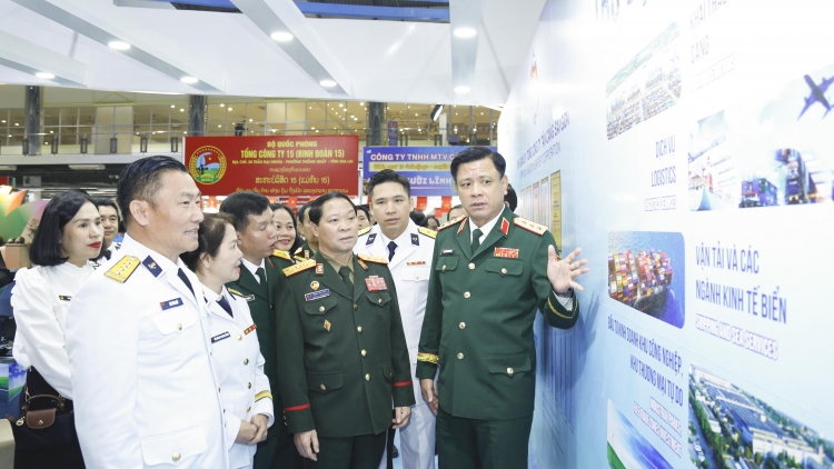 Nâng tầm hợp tác, mở rộng kết nối logistics Việt Nam - Lào