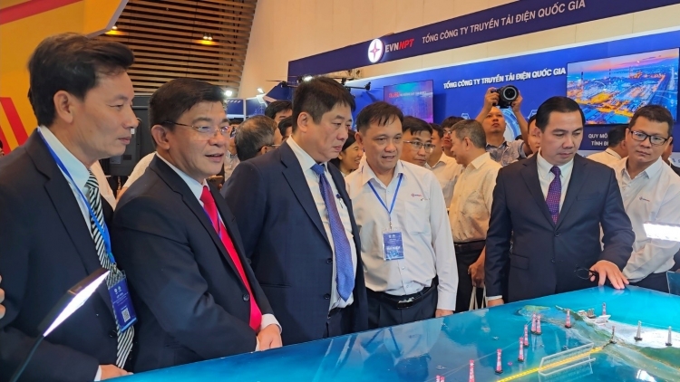 Hội nghị Khoa học và công nghệ Điện lực với nhiều giải pháp bảo đảm an ninh năng lượng