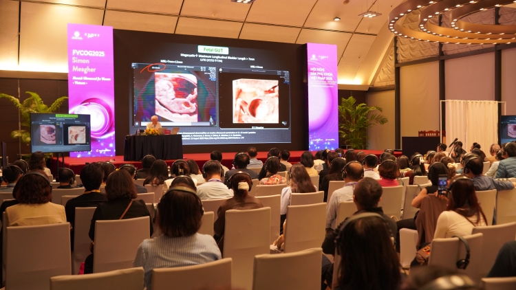 Dạ Hương ra mắt phiên bản mới tại Hội nghị Sản phụ khoa Việt – Pháp 2025