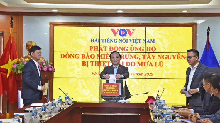 Đài TNVN tổ chức Lễ quyên góp ủng hộ đồng bào miền Trung, Tây Nguyên bị thiệt hại do mưa lũ