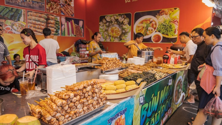 Nét đẹp tinh hoa ẩm thực Việt tại Hội chợ Mùa thu 2025