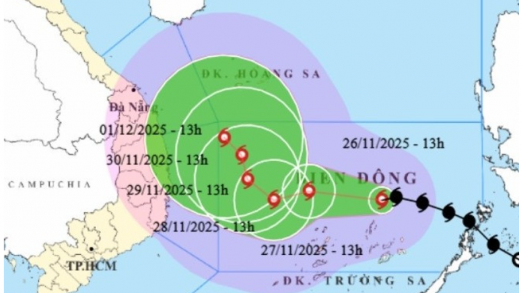 Bão số 15 (Koto) cách đảo Song Tử Tây 190km, giật cấp 15