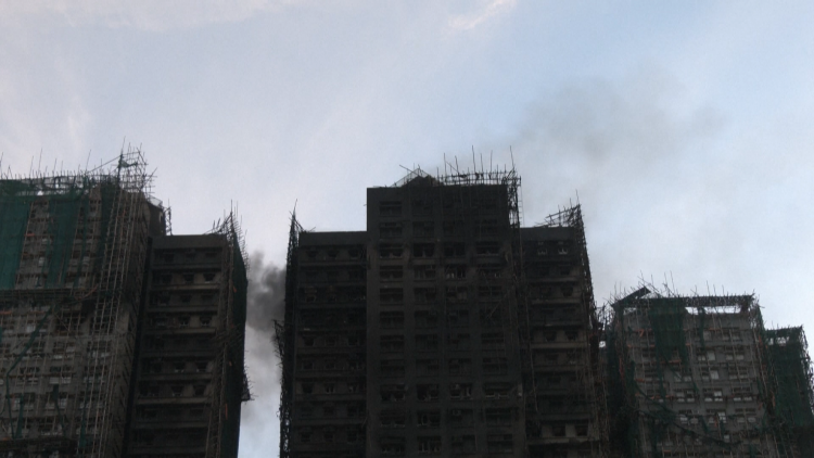 Hong Kong sắp kết thúc tìm kiếm cứu nạn sau vụ cháy chung cư 