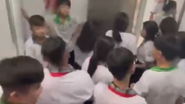 Xác minh vụ việc nữ sinh bị đánh hội đồng gây xôn xao dư luận