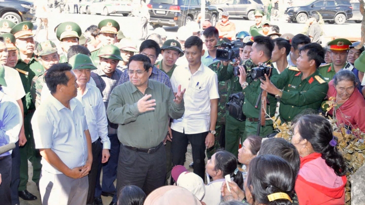 Xây nhà mới cho dân xã Đề Gi bị ảnh hưởng bão số 13