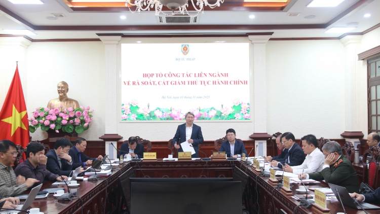 Nâng cao trách nhiệm người đứng đầu trong rà soát, cắt giảm,  đơn giản hóa thủ tục hành chính