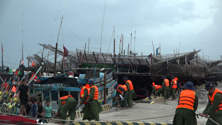 Hơn 200 tàu cá và 2.500 ngư dân tránh bão an toàn ở Đặc khu Trường Sa