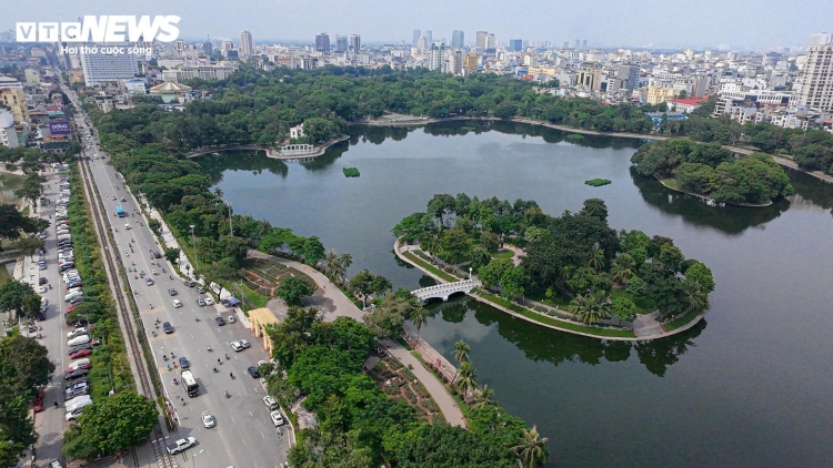 Hà Nội nỗ lực chuyển đổi xanh đô thị để đảm bảo sự phát triển hài hòa giữa con người và thiên nhiên