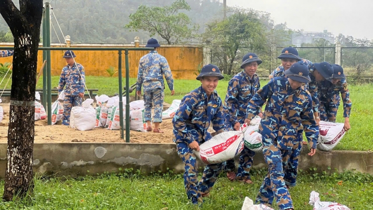 Vùng 3 Hải quân kiểm tra công tác chuẩn bị phòng chống bão số 13