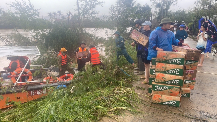 Đắk Lắk phát đi thư kêu gọi toàn tỉnh chung tay hỗ trợ bà con vùng lũ