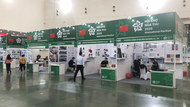 Hội chợ mùa thu 2025 - Góc nhìn của bạn bè quốc tế về một Việt Nam "năng động"