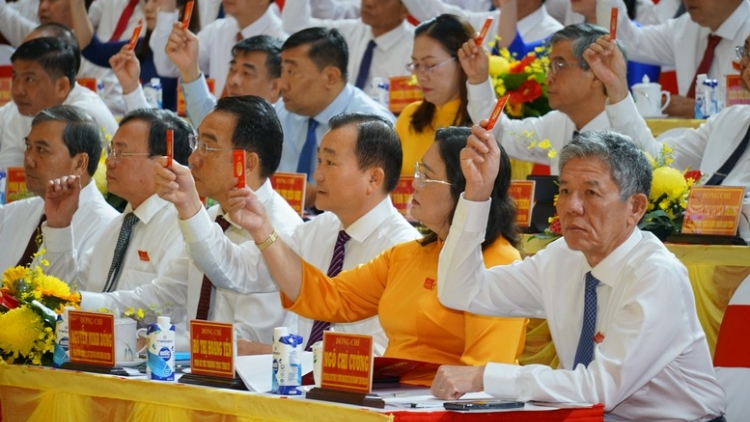 Vĩnh Long: Tích cực góp ý dự thảo văn kiện Đại hội Đại biểu toàn quốc lần thứ XIV của Đảng