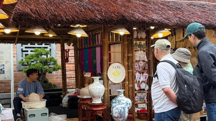 Nét đẹp làng nghề tại “Festival Thăng Long – Hà Nội 2025