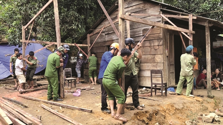 Thời sự 6h 4/12/2025: Thủ tướng yêu cầu hàng tuần phải báo cáo tiến độ “Chiến dịch Quang Trung”