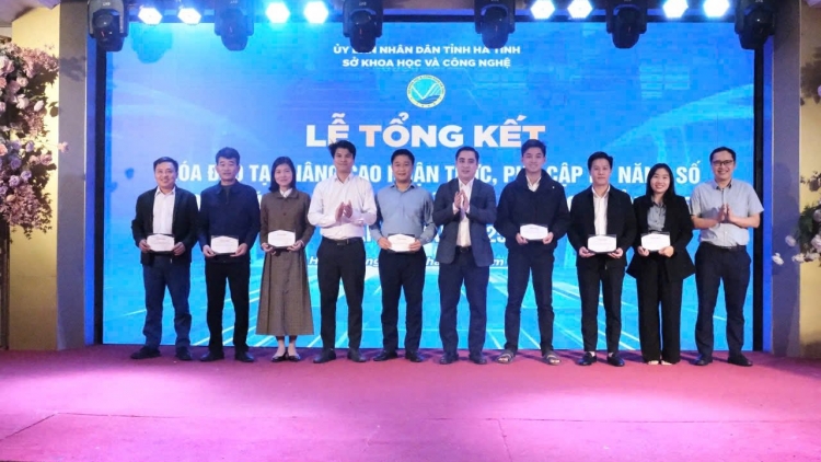 Hà Tĩnh: Nâng cao nhận thức và kỹ năng chuyển đổi số cho cán bộ cấp xã