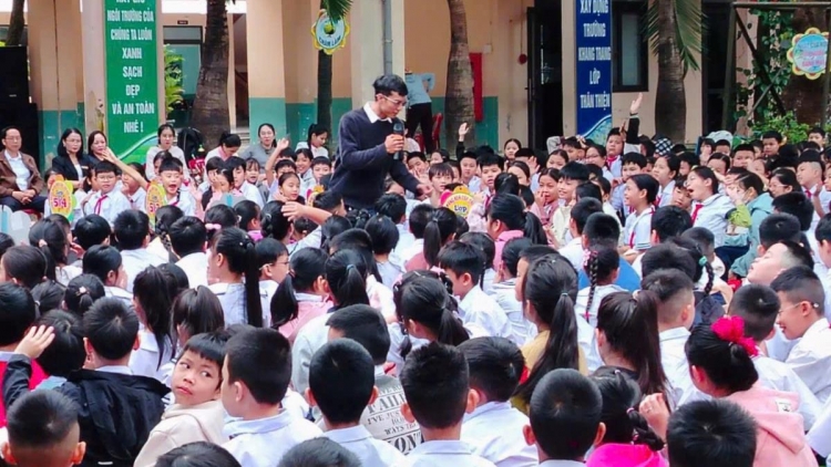 Hơn 1.300 học sinh được tuyên truyền phòng, chống dịch theo mùa