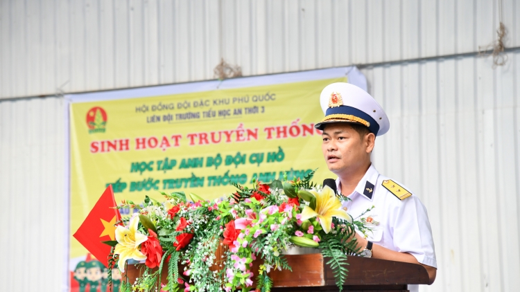 Lữ đoàn 127 nói chuyện truyền thống tại Trường Tiểu học An Thới 3