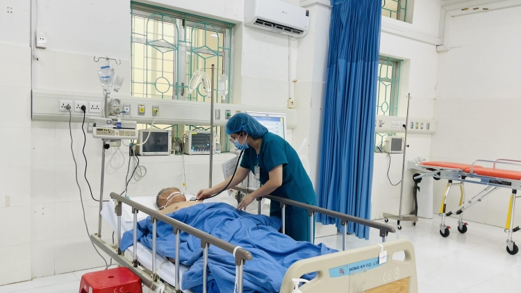 Tiếp nhận, xử trí kịp thời ca bệnh ngộ độc ấu tàu