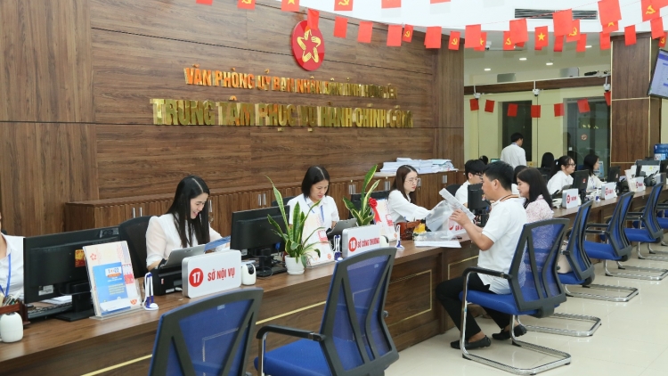 Hưng Yên đổi mới công tác cán bộ: Lấy hiệu quả công việc làm thước đo.(09/12/2025)