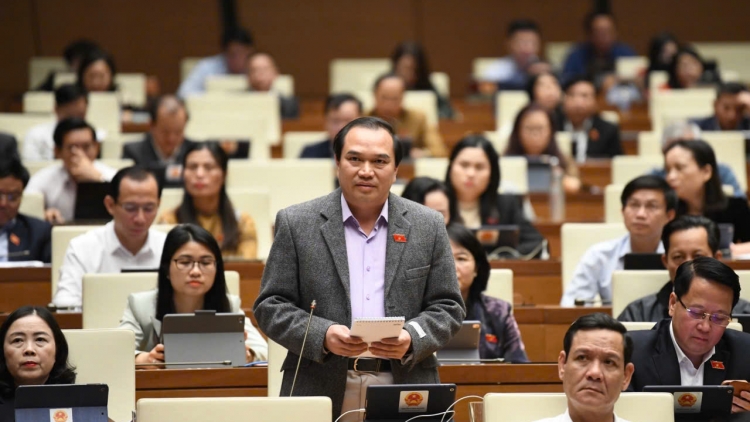 Cơ chế, chính sách đột phá cho công tác bảo vệ, chăm sóc và nâng cao sức khỏe nhân dân