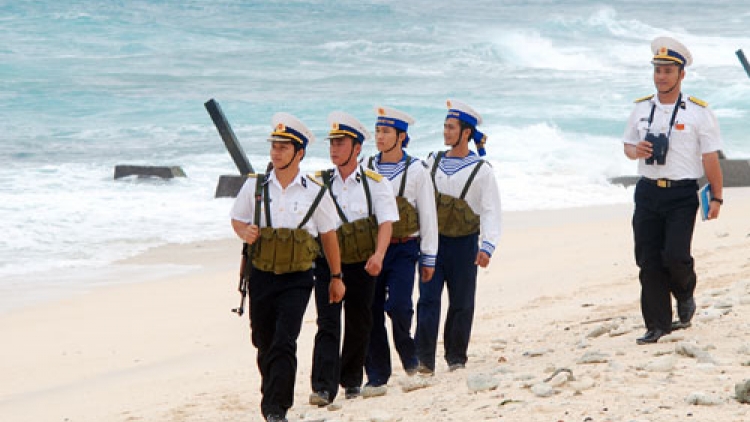 Kiên quyết đấu tranh với luận điệu xuyên tạc về chủ quyền biển đảo của Việt Nam