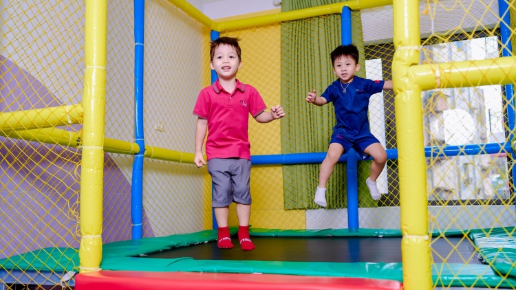 Cân bằng thời gian giữa màn hình và vận động thể chất - bảo vệ trẻ em trong thời đại số