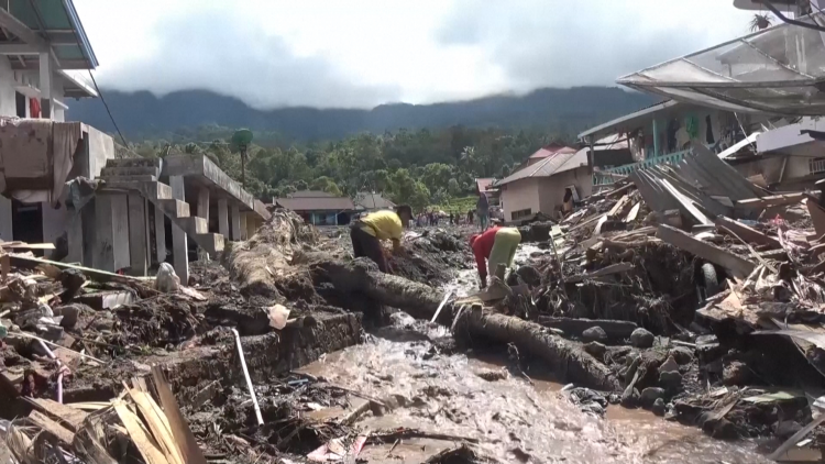 Indonesia đối mặt nguy cơ khủng hoảng nhân đạo sau thiên tai