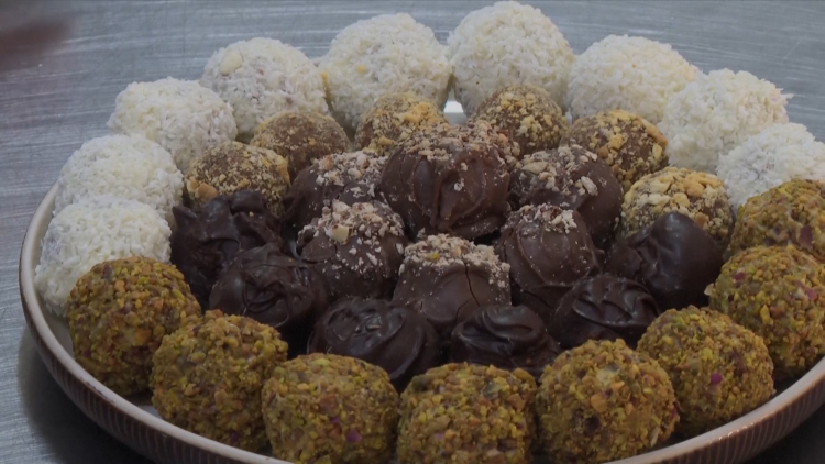 Giáng sinh trở lại Vùng đất Thánh, socola chà là mang thông điệp sẻ chia