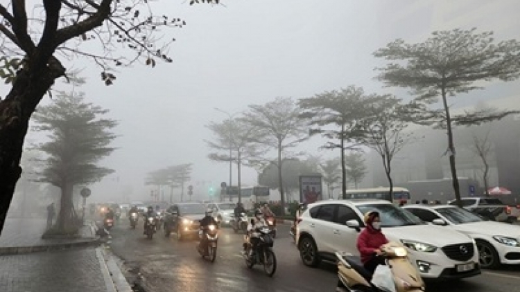 Thời tiết ngày 2/12/2025: Bắc Bộ sương mù sáng sớm, ngày nắng