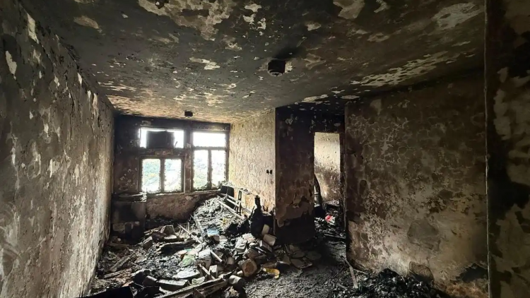 Trưởng Đặc khu Hong Kong cam kết truy cứu trách nhiệm vụ cháy chung cư