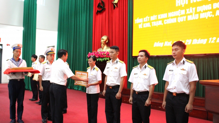 Trung tâm BĐKT Vùng 2 Hải quân nâng cao chất lượng xây dựng chính quy, bảo đảm an toàn